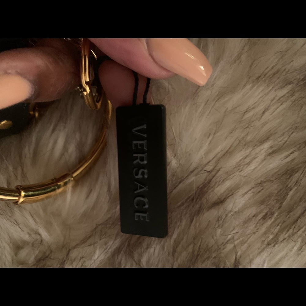 Designer Keychain - Picture 3 of 12